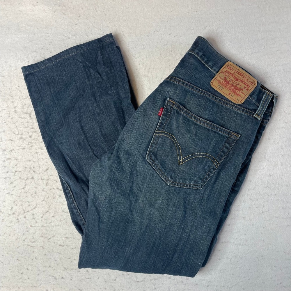Levi's 501 Straight Leg Jeans Mens W34 L32 Blue Button Fly Denim - Picture 2 of 9